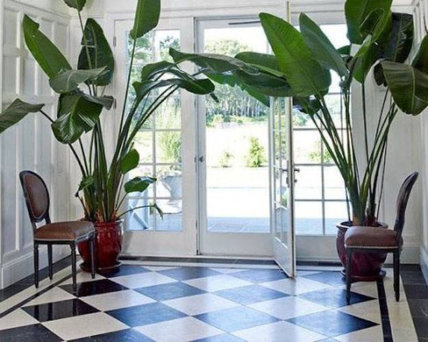 diamond pattern floor tiling