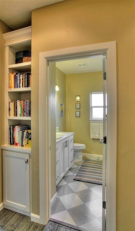 floor tiles in diamond pattern