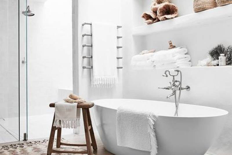 designing a coastal bathroom