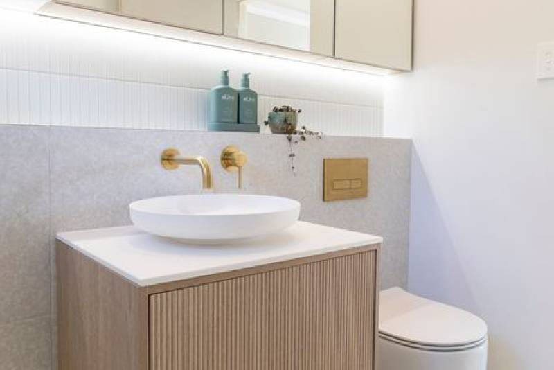 trending a coastal bathroom design